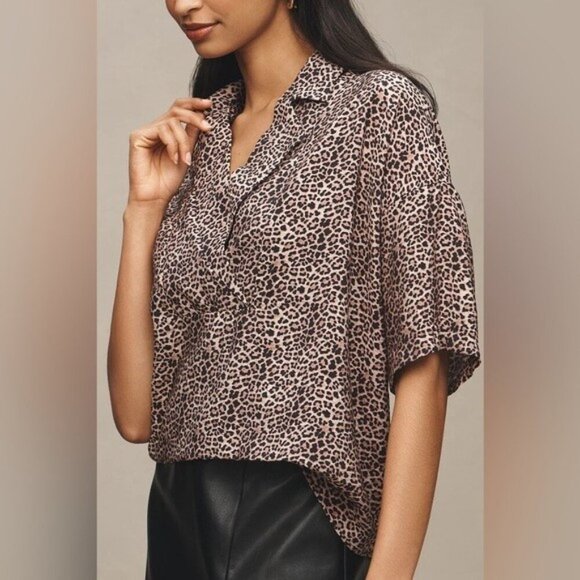 NWT Size XS - Anthropologie The Dylon Short-Sleeve Wide-Placket Top - Picture 3 of 16